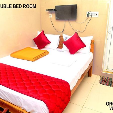 Hotel orchard inn Velankanni Buitenkant foto